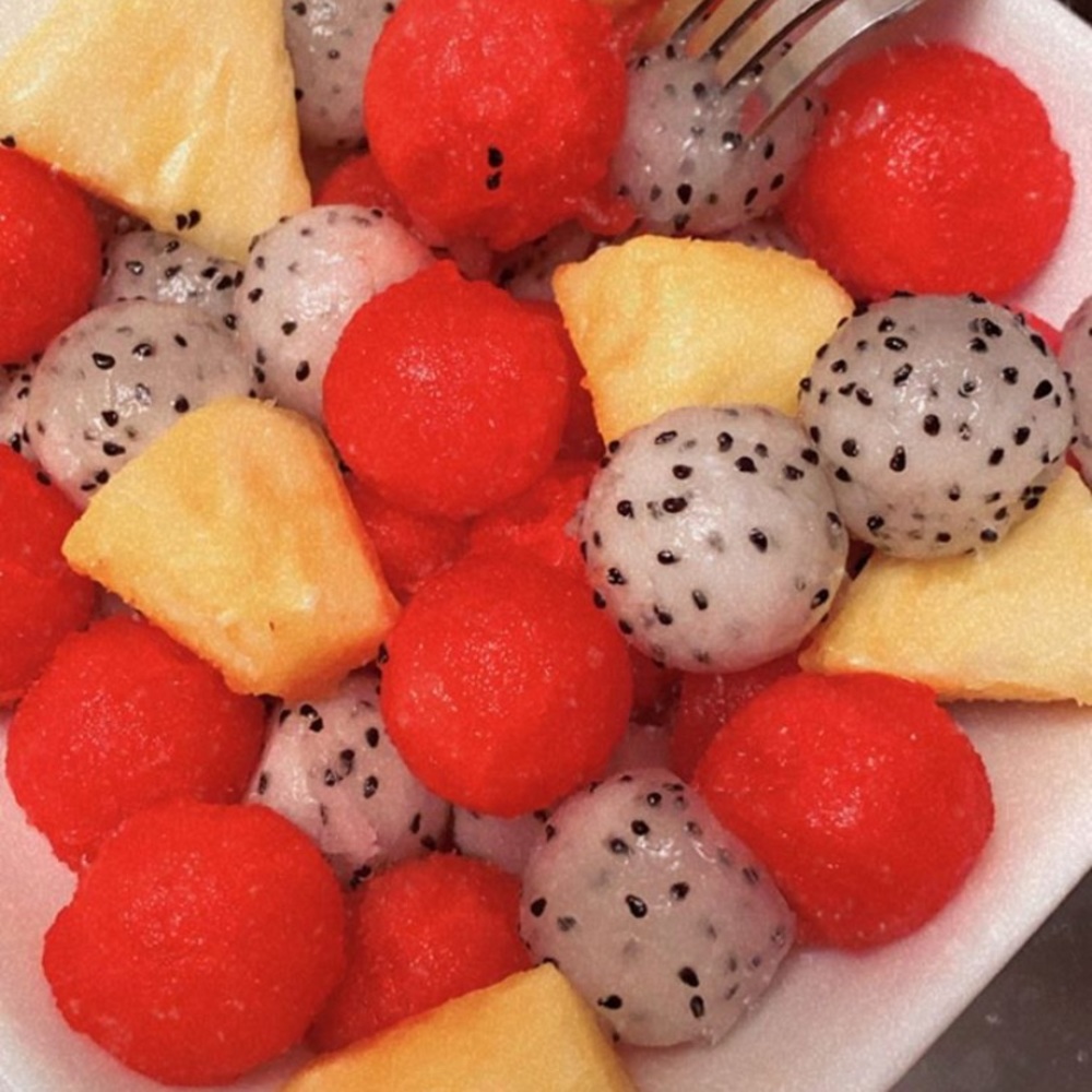 Meet your Posher, Tuti